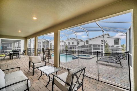 Villa ou maison à vendre à Davenport, Floride: 9 chambres, 405.98 m2 № 2103216 - photo 11