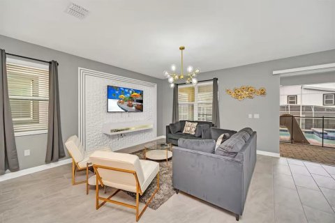 Villa ou maison à vendre à Davenport, Floride: 9 chambres, 405.98 m2 № 2103216 - photo 20