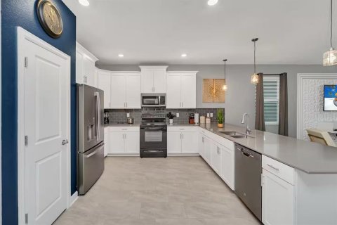 Villa ou maison à vendre à Davenport, Floride: 9 chambres, 405.98 m2 № 2103216 - photo 17