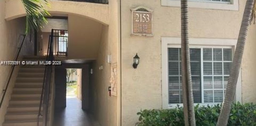 Condo in Miramar, Florida, 2 bedrooms  № 1868604