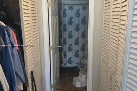 Condo in Miramar, Florida, 2 bedrooms  № 1868604 - photo 15