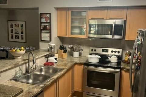 Condo in Miramar, Florida, 2 bedrooms  № 1868604 - photo 11