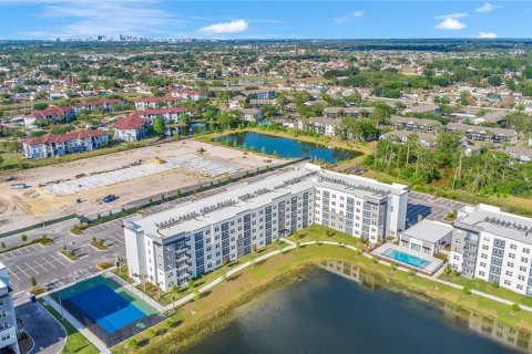 Condo in Orlando, Florida, 2 bedrooms № 2206298 - photo 25