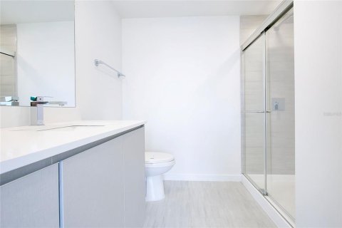 Condo in Orlando, Florida, 2 bedrooms № 2206298 - photo 14