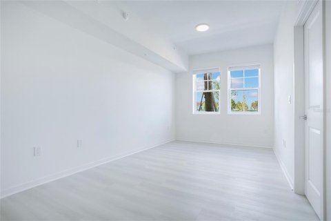 Condo in Orlando, Florida, 2 bedrooms № 2206298 - photo 8