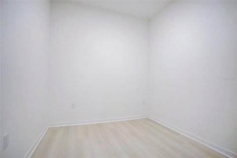 Condo in Orlando, Florida, 2 bedrooms № 2206298 - photo 19