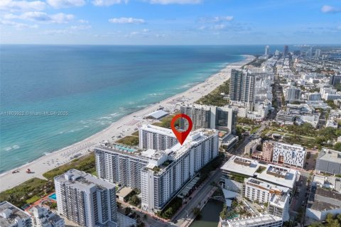Condominio en venta en Miami Beach, Florida, 1 habitación, 70.61 m2 № 1979623 - foto 28