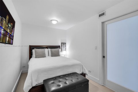 Condominio en venta en Miami Beach, Florida, 1 habitación, 70.61 m2 № 1979623 - foto 14