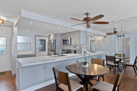 Купить кондоминиум в Норт-Майами-Бич, Флорида 2 спальни, 103.12м2, № 1976207 - фото 8