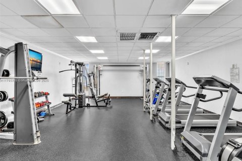 Купить кондоминиум в Норт-Майами-Бич, Флорида 2 спальни, 103.12м2, № 1976207 - фото 25