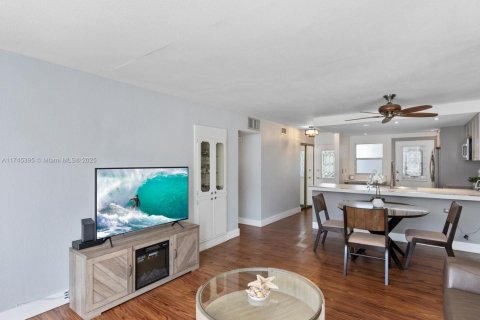 Купить кондоминиум в Норт-Майами-Бич, Флорида 2 спальни, 103.12м2, № 1976207 - фото 13