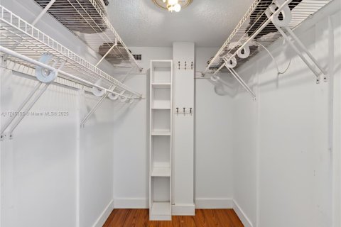 Купить кондоминиум в Норт-Майами-Бич, Флорида 2 спальни, 103.12м2, № 1976207 - фото 16