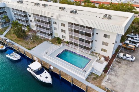 Купить кондоминиум в Норт-Майами-Бич, Флорида 2 спальни, 103.12м2, № 1976207 - фото 21