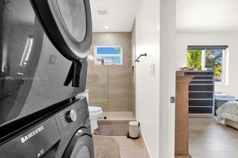 Propiedad comercial en venta en Miami, Florida, 239.22 m2 № 1896073 - foto 30