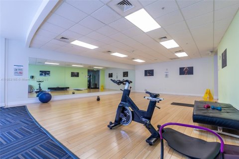 Condo in Miami, Florida  № 2021114 - photo 28