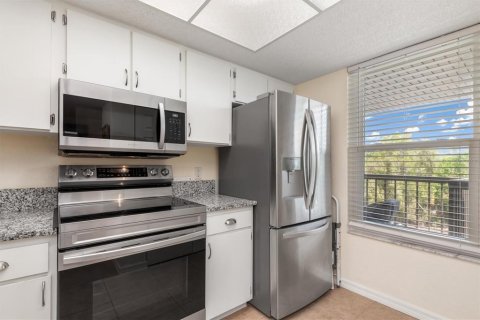 Condo in Punta Gorda, Florida, 2 bedrooms  № 1663291 - photo 11