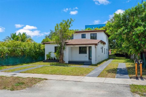 Immobilier commercial à vendre à Miami, Floride № 1994947 - photo 4