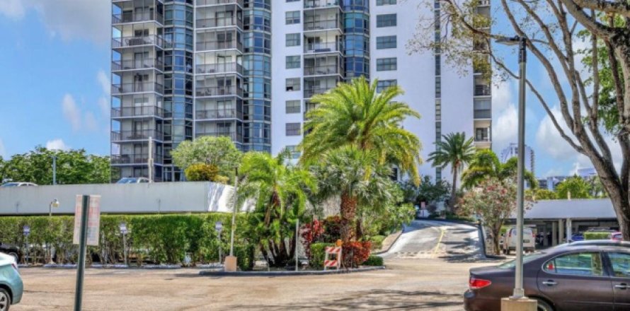 Condo à Aventura, Floride, 2 chambres № 1127841