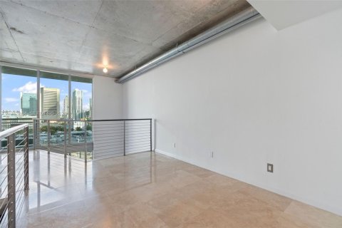Condominio en venta en Miami, Florida, 1 dormitorio, 73.86 m2 № 2000724 - foto 15