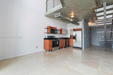 Condominio en venta en Miami, Florida, 1 dormitorio, 73.86 m2 № 2000724 - foto 4