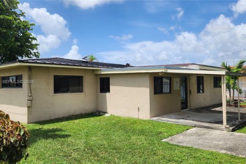 Casa en venta en Hialeah, Florida, 4 dormitorios, 151.43 m2 № 2066551 - foto 20