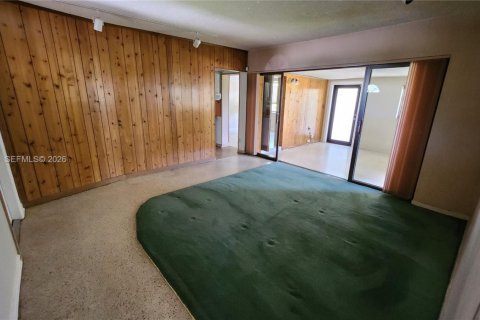 Casa en venta en Hialeah, Florida, 4 dormitorios, 151.43 m2 № 2066551 - foto 4