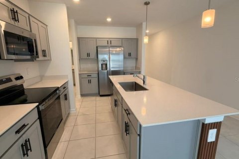 Villa ou maison à louer à Davenport, Floride: 3 chambres, 161.19 m2 № 2385697 - photo 5