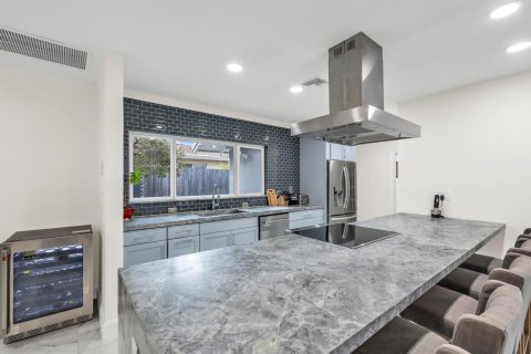 Casa en venta en Fort Lauderdale, Florida, 3 dormitorios, 168.25 m2 № 2085093 - foto 10