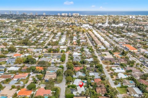 Casa en venta en Fort Lauderdale, Florida, 3 dormitorios, 168.25 m2 № 2085093 - foto 3