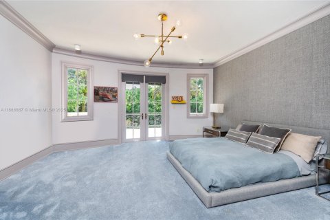 Купить виллу или дом в Майами, Флорида 6 спален, 723.43м2, № 1932902 - фото 21