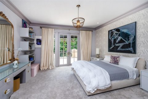 Купить виллу или дом в Майами, Флорида 6 спален, 723.43м2, № 1932902 - фото 22