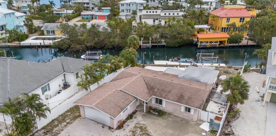 Casa en Holmes Beach, Florida 3 dormitorios, 147.9 m2 № 1513969