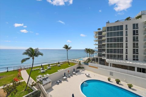 Copropriété à louer à South Palm Beach, Floride: 2 chambres, 105.91 m2 № 1183681 - photo 1