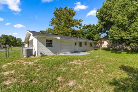 Casa en venta en Ocala, Florida, 3 dormitorios, 111.02 m2 № 1911446 - foto 21