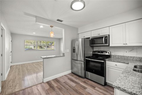 Casa en venta en Ocala, Florida, 3 dormitorios, 111.02 m2 № 1911446 - foto 10