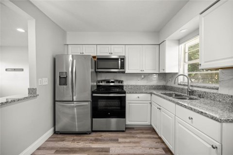 Casa en venta en Ocala, Florida, 3 dormitorios, 111.02 m2 № 1911446 - foto 9