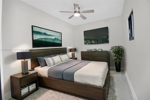 Casa en venta en Miami, Florida, 3 dormitorios, 158.86 m2 № 1976592 - foto 9