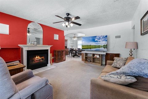 House in Sanford, Florida 3 bedrooms, 139.35 sq.m. № 1901577 - photo 7
