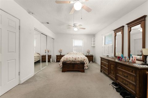 House in Sanford, Florida 3 bedrooms, 139.35 sq.m. № 1901577 - photo 14