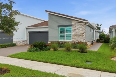 Casa en venta en Port St. Lucie, Florida, 3 dormitorios, 174.47 m2 № 2356992 - foto 2