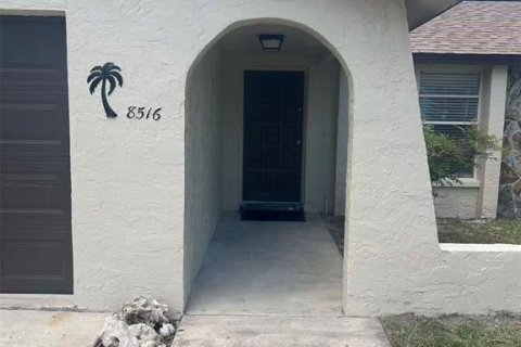 Villa ou maison à louer à Hudson, Floride: 2 chambres, 104.05 m2 № 2107474 - photo 2
