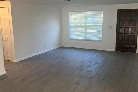 Villa ou maison à louer à Hudson, Floride: 2 chambres, 104.05 m2 № 2107474 - photo 5