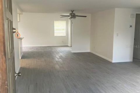 Villa ou maison à louer à Hudson, Floride: 2 chambres, 104.05 m2 № 2107474 - photo 3