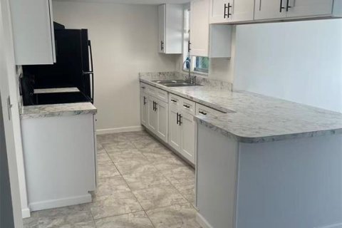 Villa ou maison à louer à Hudson, Floride: 2 chambres, 104.05 m2 № 2107474 - photo 6