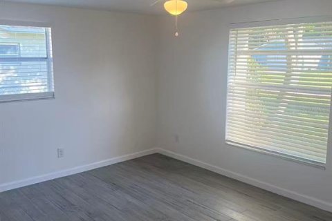 Villa ou maison à louer à Hudson, Floride: 2 chambres, 104.05 m2 № 2107474 - photo 8