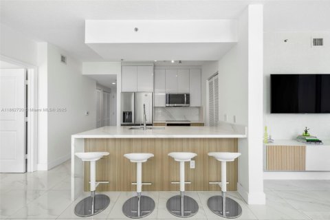 Copropriété à louer à Miami, Floride: 2 chambres, 97.36 m2 № 1891660 - photo 10
