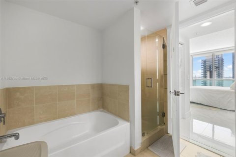 Copropriété à louer à Miami, Floride: 2 chambres, 97.36 m2 № 1891660 - photo 26