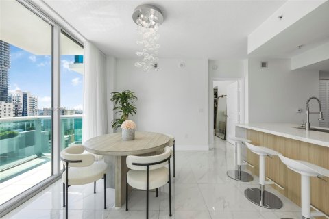 Copropriété à louer à Miami, Floride: 2 chambres, 97.36 m2 № 1891660 - photo 8