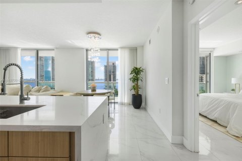 Copropriété à louer à Miami, Floride: 2 chambres, 97.36 m2 № 1891660 - photo 4