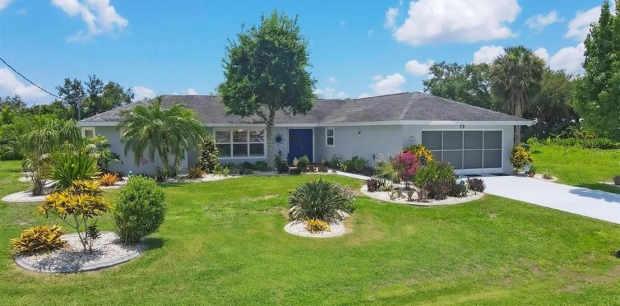 Casa en Port Charlotte, Florida 3 dormitorios, 146.69 m2 № 1261907